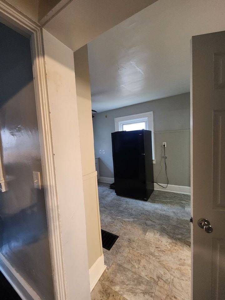 316 S Oakland Ave - Photo 6 of 12