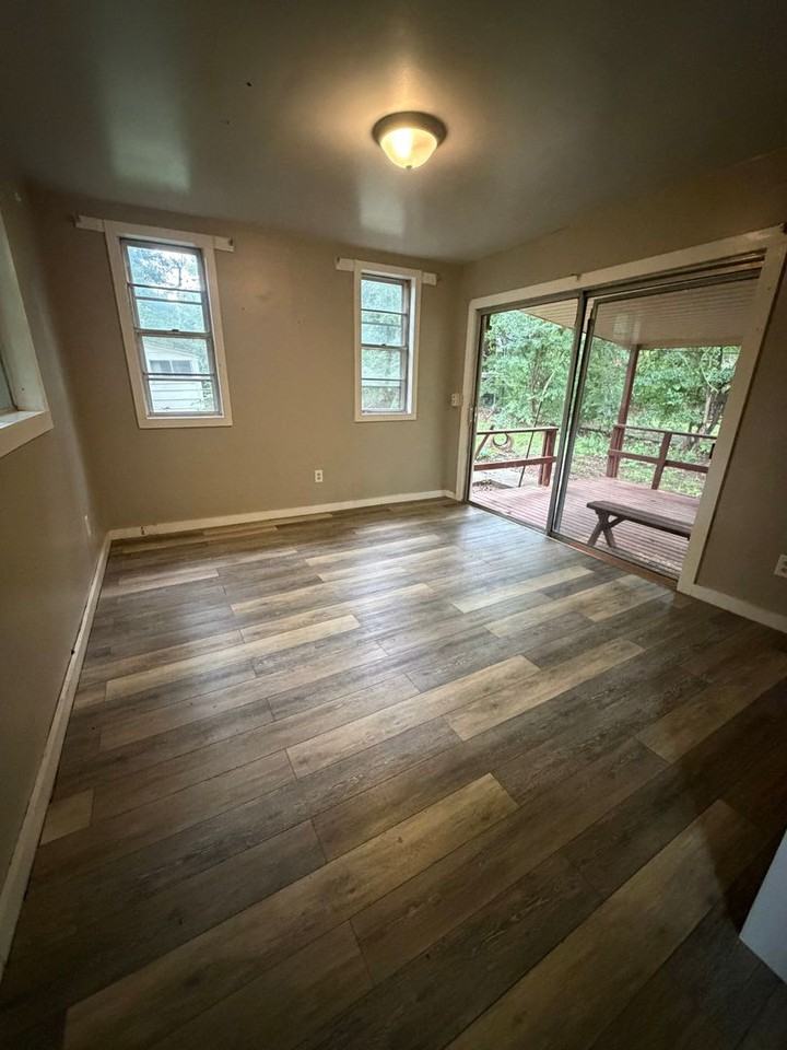 1425 S 16th St - Photo 6 of 10