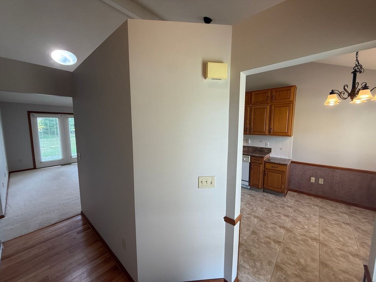 5018 Goldfinch Ln - Photo 3 of 25