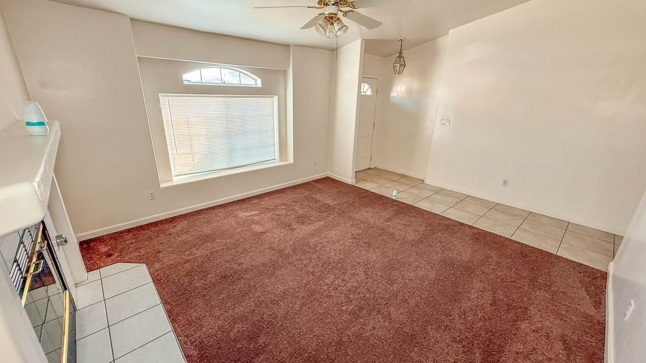 5311 Sunbird Ct - Photo 4 of 23