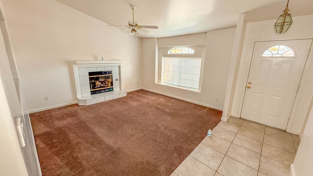 5311 Sunbird Ct - Photo 5 of 23