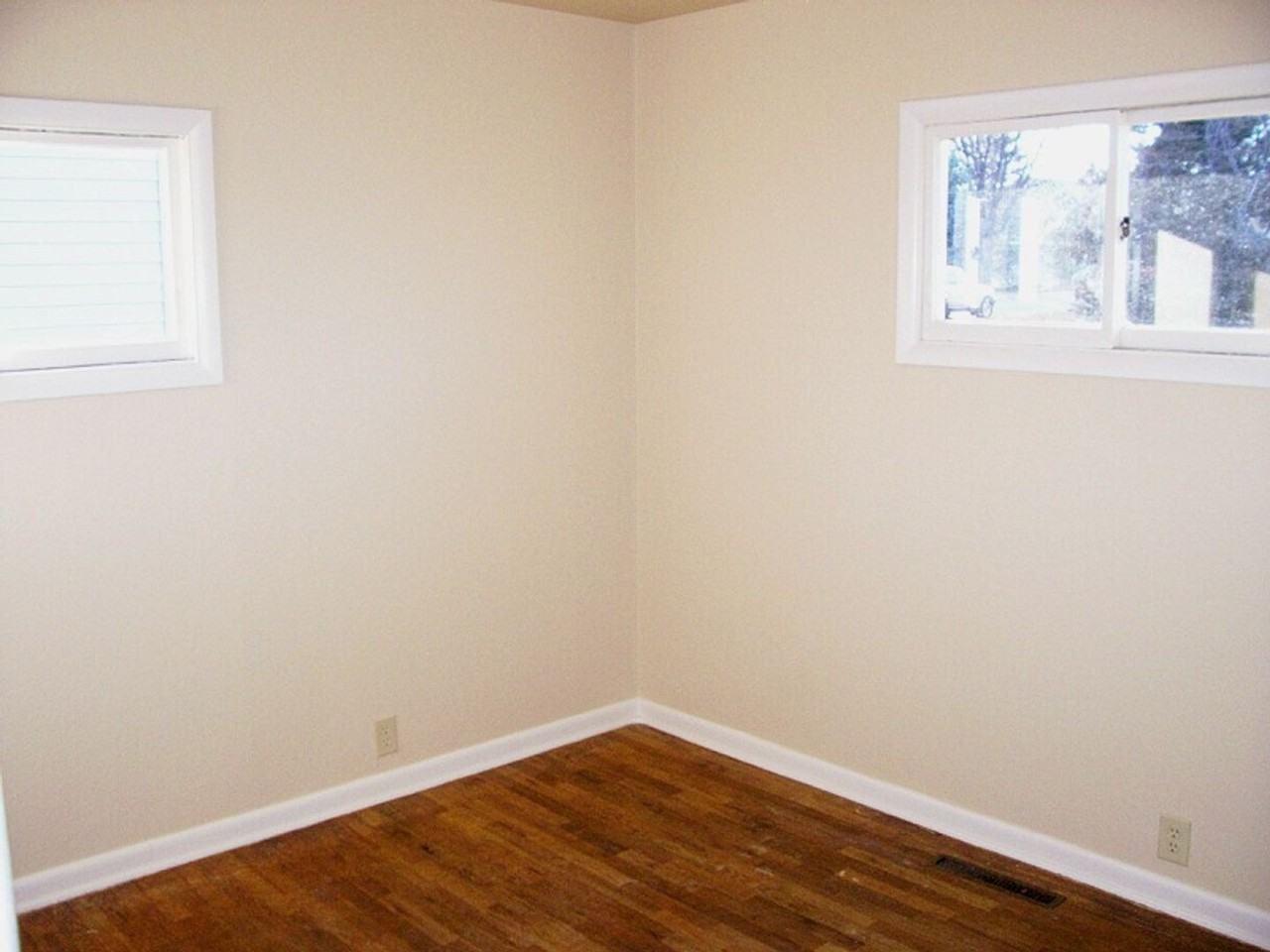 1101 Broadview Pl - Photo 4 of 4
