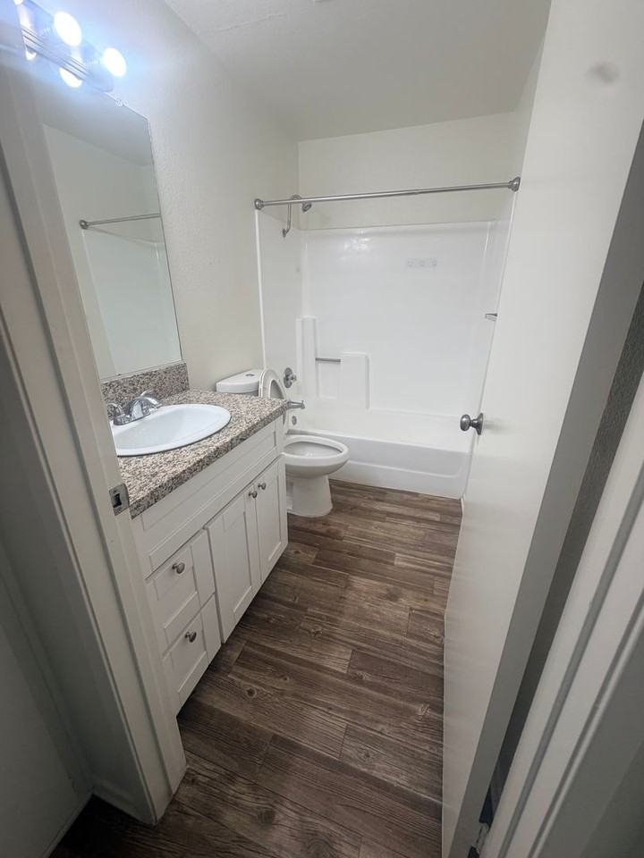 240-48 240-48 W San Marcos Blvd - 244 H - Photo 2 of 7
