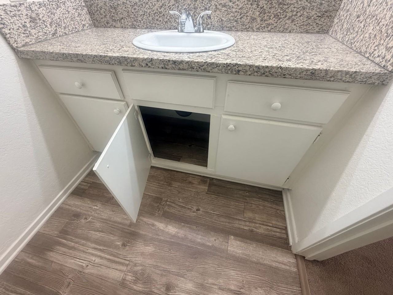 240-48 240-48 W San Marcos Blvd - 244 H - Photo 5 of 7