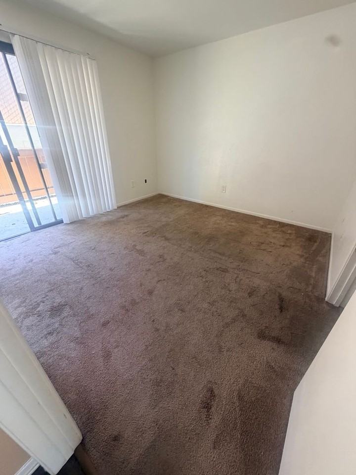 240-48 240-48 W San Marcos Blvd - 244 H - Photo 7 of 7