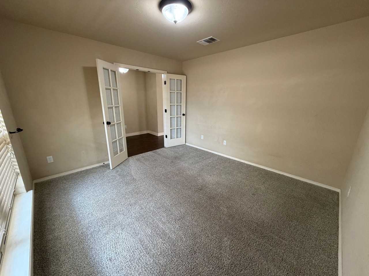 3420 Bear Mountain Dr - Photo 7 of 40
