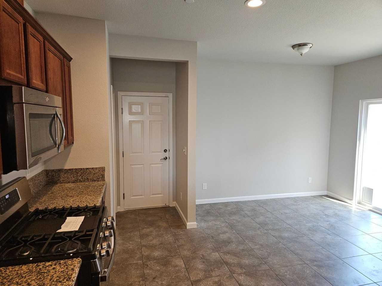 675 Mission De Oro Dr - Photo 7 of 21