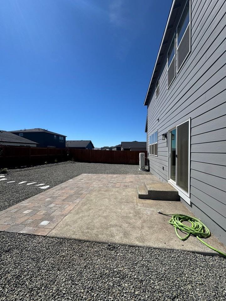 2963 Longhorn Loop - Photo 3 of 29