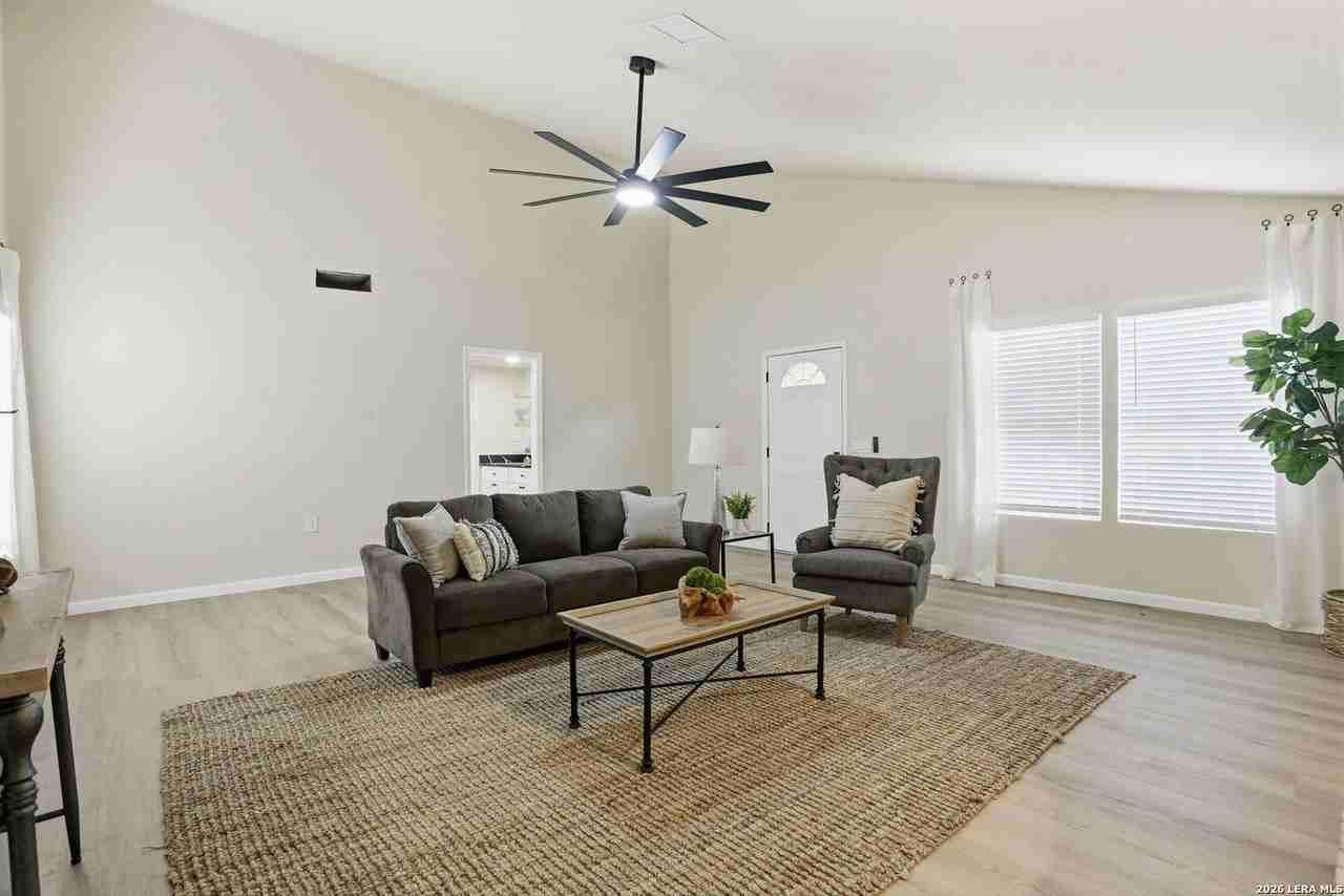13403 Centerbrook - Photo 6 of 36