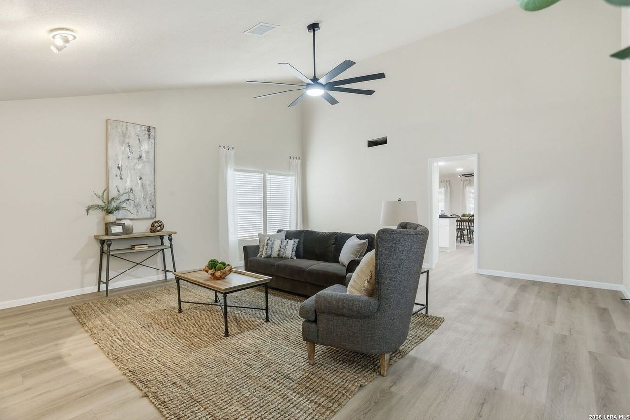 13403 Centerbrook - Photo 7 of 36