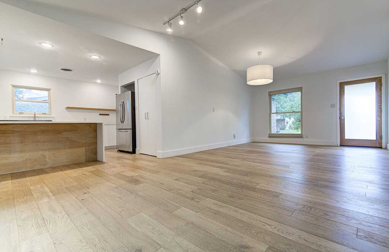 2704 Nottingham Ln - Photo 6 of 27