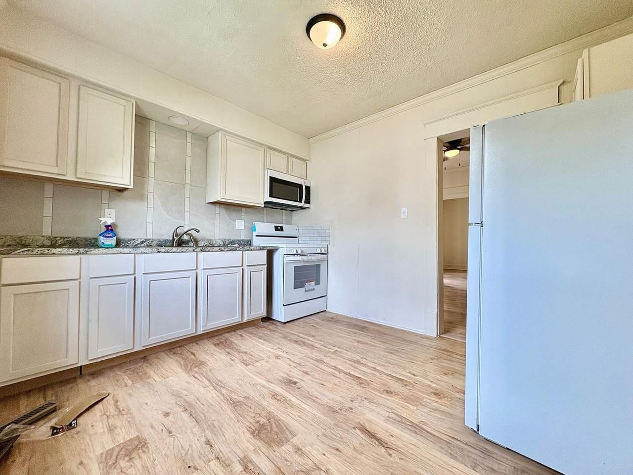 1416 Miami St - Photo 6 of 8
