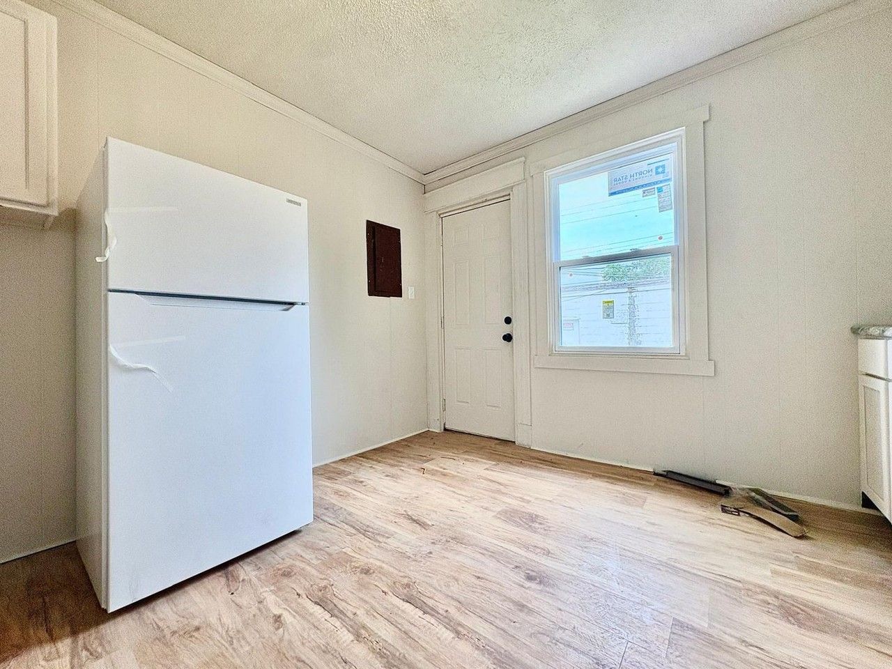 1416 Miami St - Photo 7 of 8