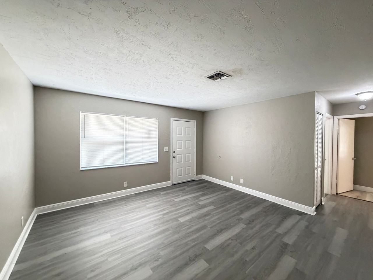2055 Nw 43rd St #1 - Photo 4 of 13
