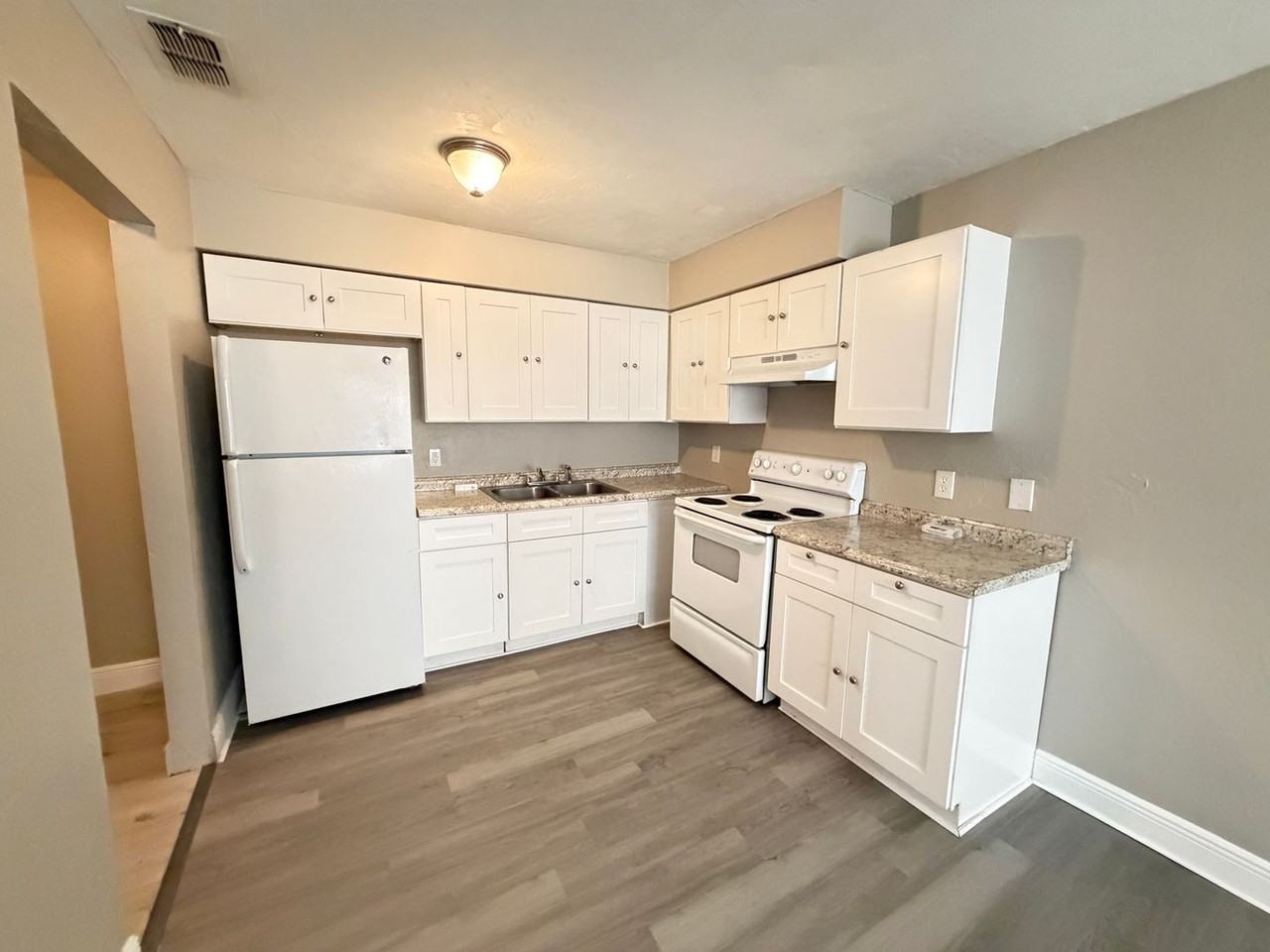 2055 Nw 43rd St #1 - Photo 6 of 13