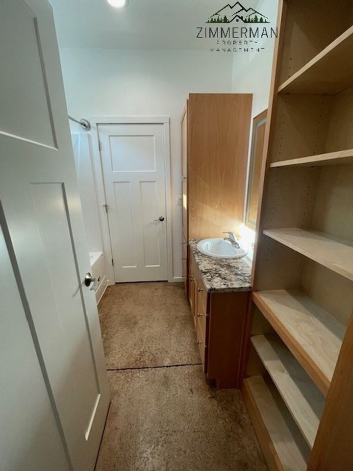 443 S 43rd St - Photo 3 of 15