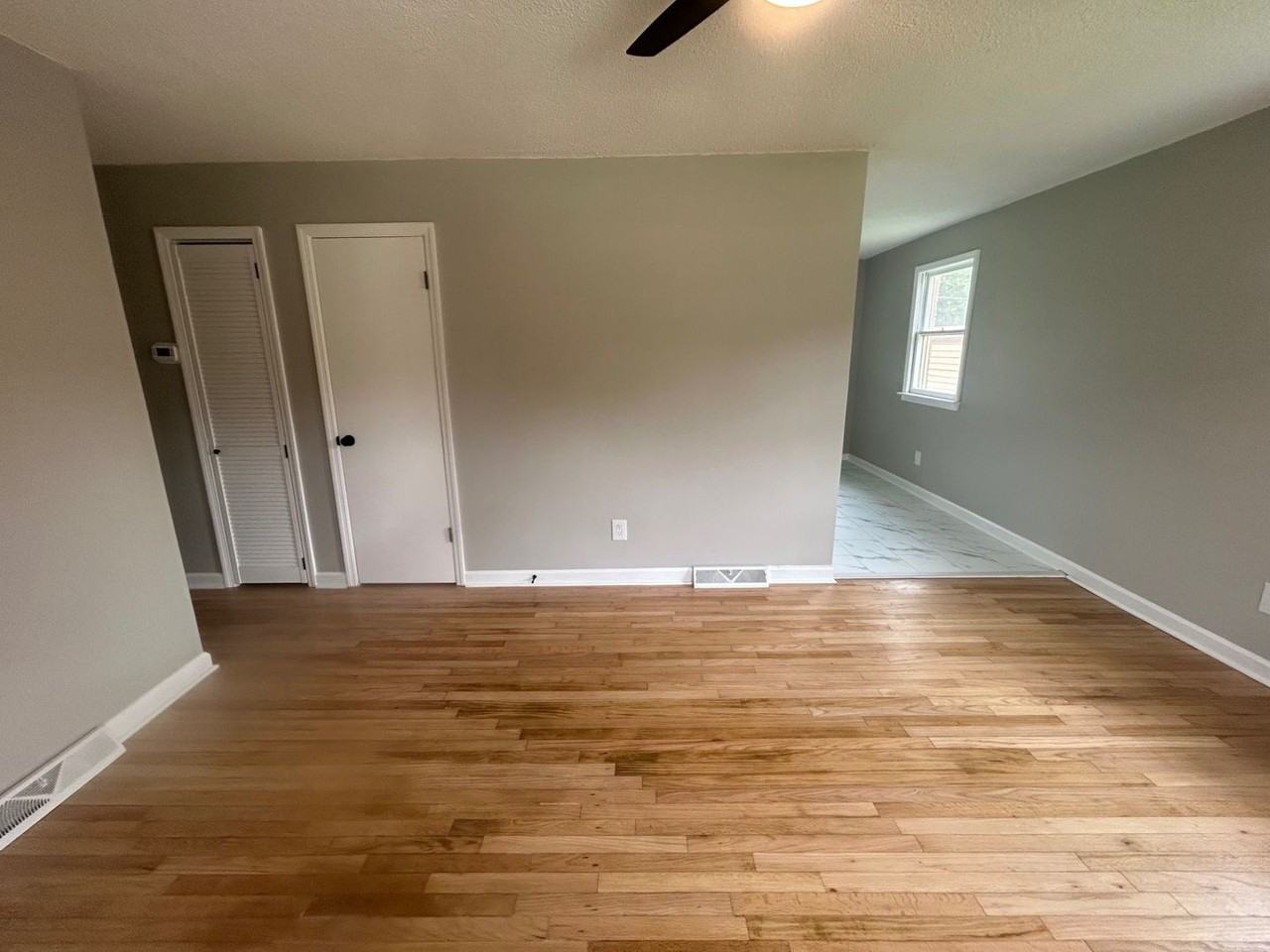 210 Cabin Creek Blvd - Photo 4 of 20