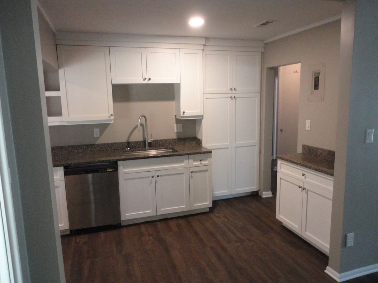 401 Nw 36th Ter - Photo 5 of 18
