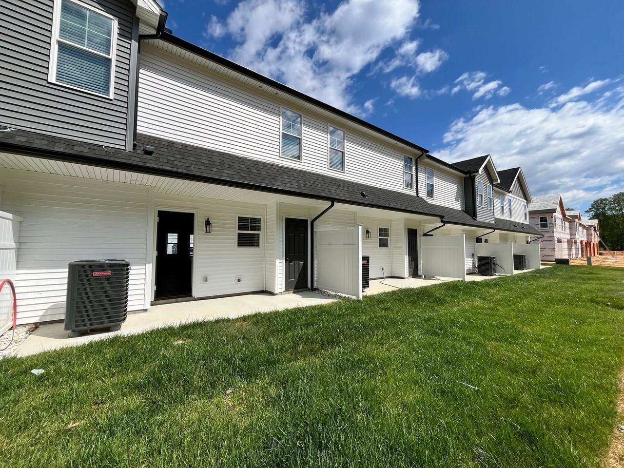 110 Aaron Pl #607 - Photo 2 of 21