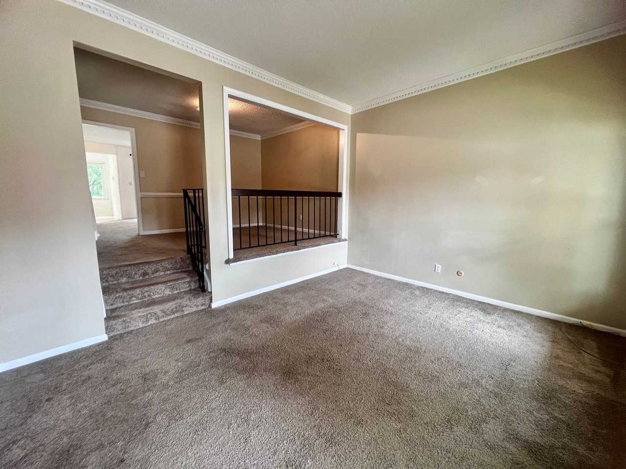4080 Thomas Jefferson Dr - Photo 3 of 26