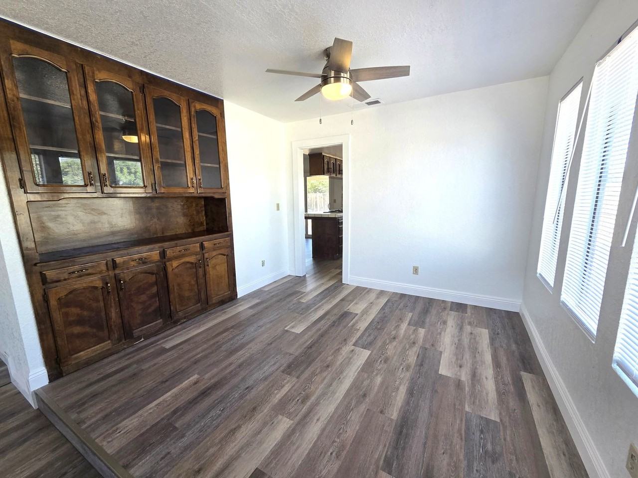 1551 La Vida Ct - Photo 3 of 16