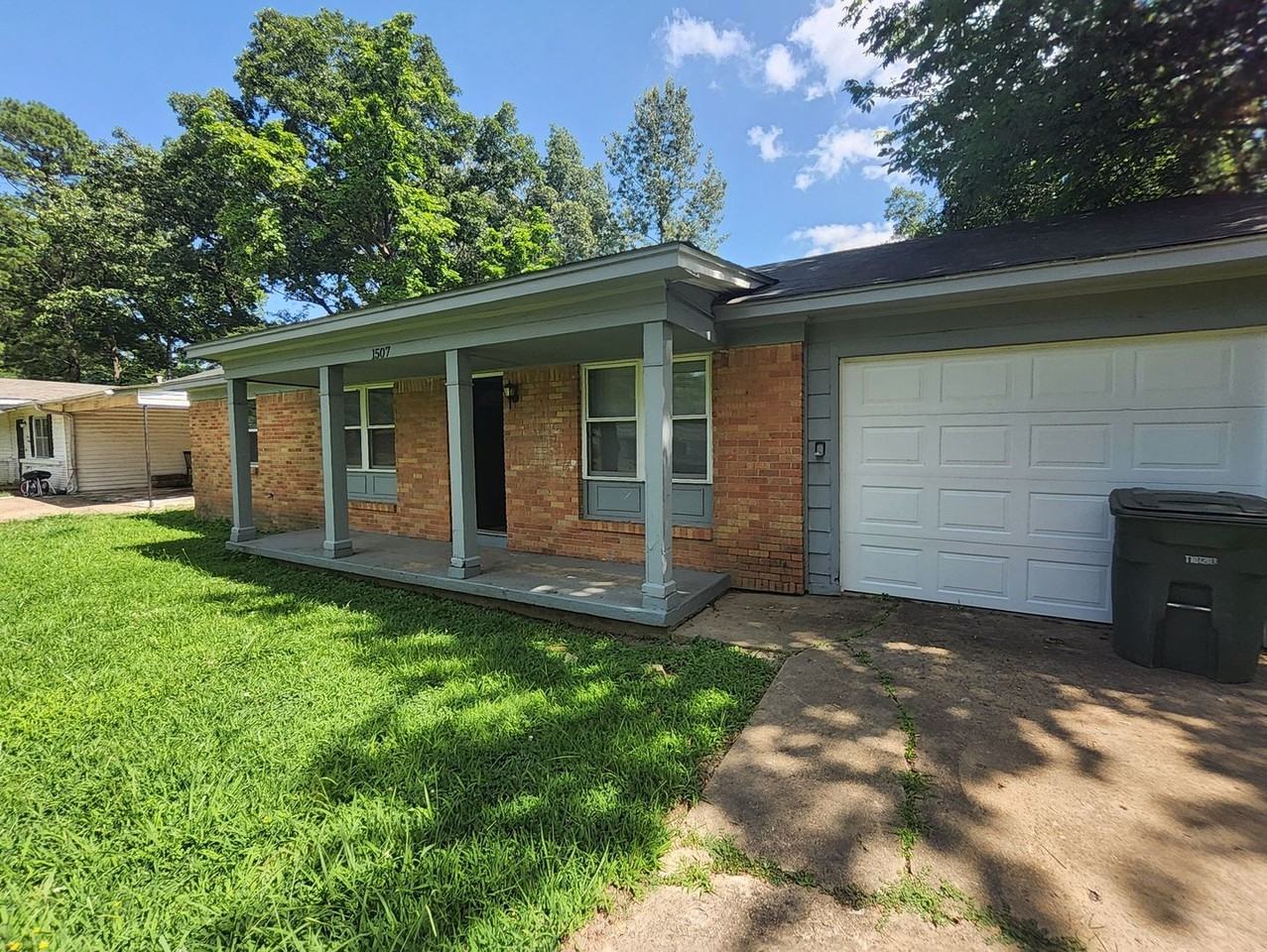 1507 Mary Jane Ave - Photo 2 of 50