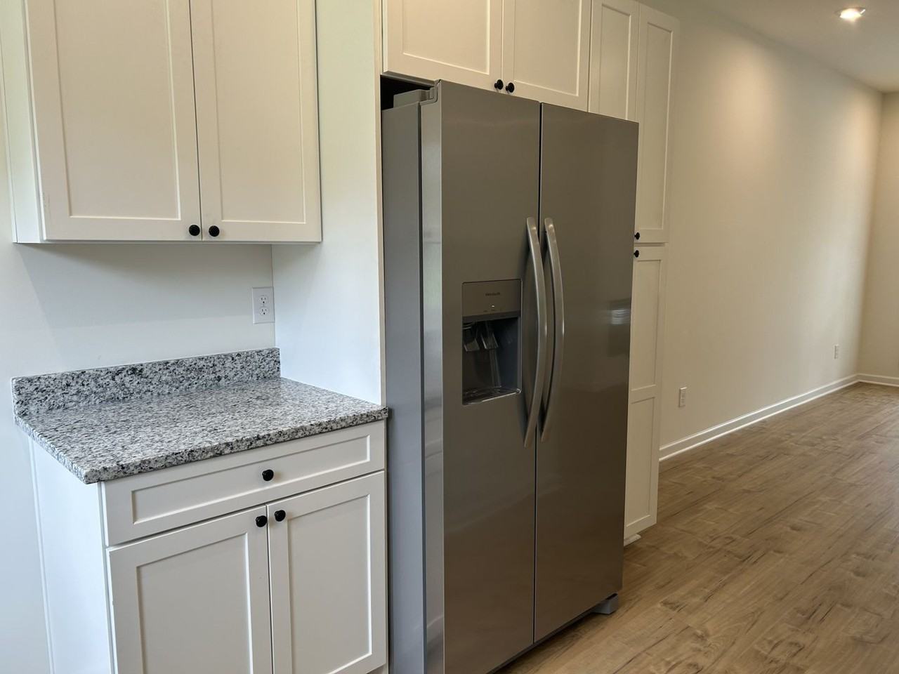 192 Long St - Photo 7 of 15