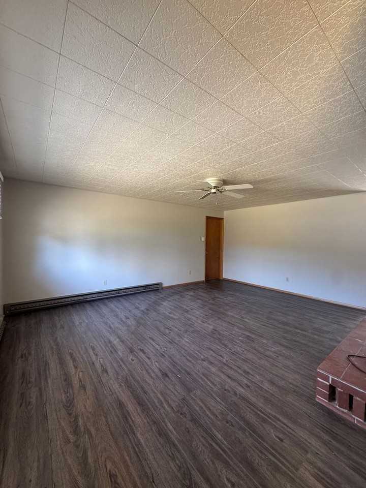 1702 N College Pl - Photo 2 of 16