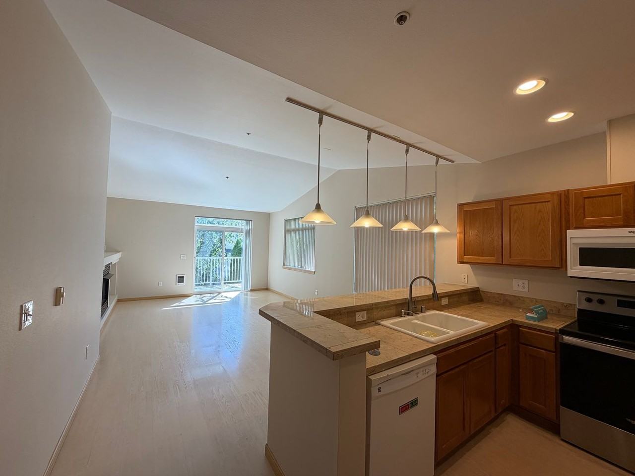 5400 Harbour Pointe Blvd #K208 - Photo 3 of 24