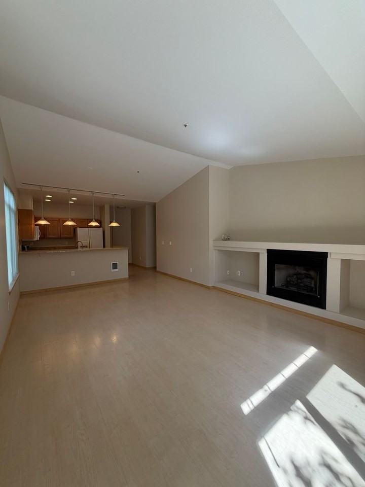 5400 Harbour Pointe Blvd #K208 - Photo 7 of 24