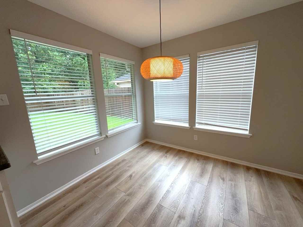 2106 Lexington Woods Dr - Photo 5 of 26