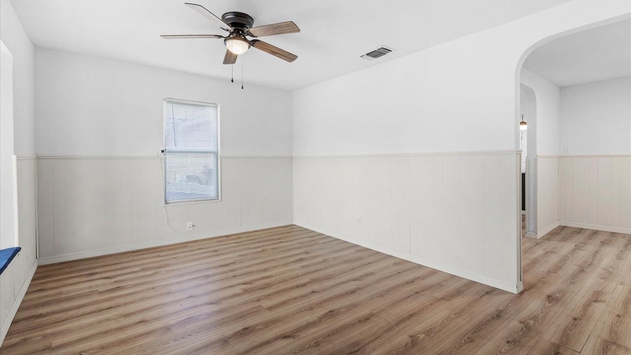420 Alicia Ave - Photo 3 of 19