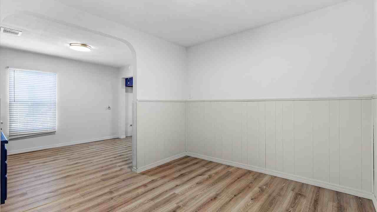 420 Alicia Ave - Photo 5 of 19