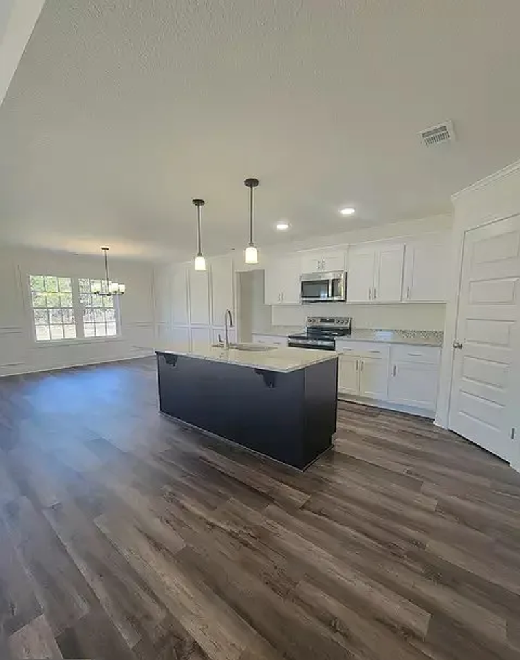 109 Enclave Ct - Photo 2 of 18