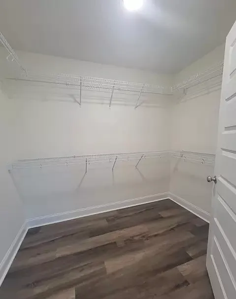 109 Enclave Ct - Photo 5 of 18