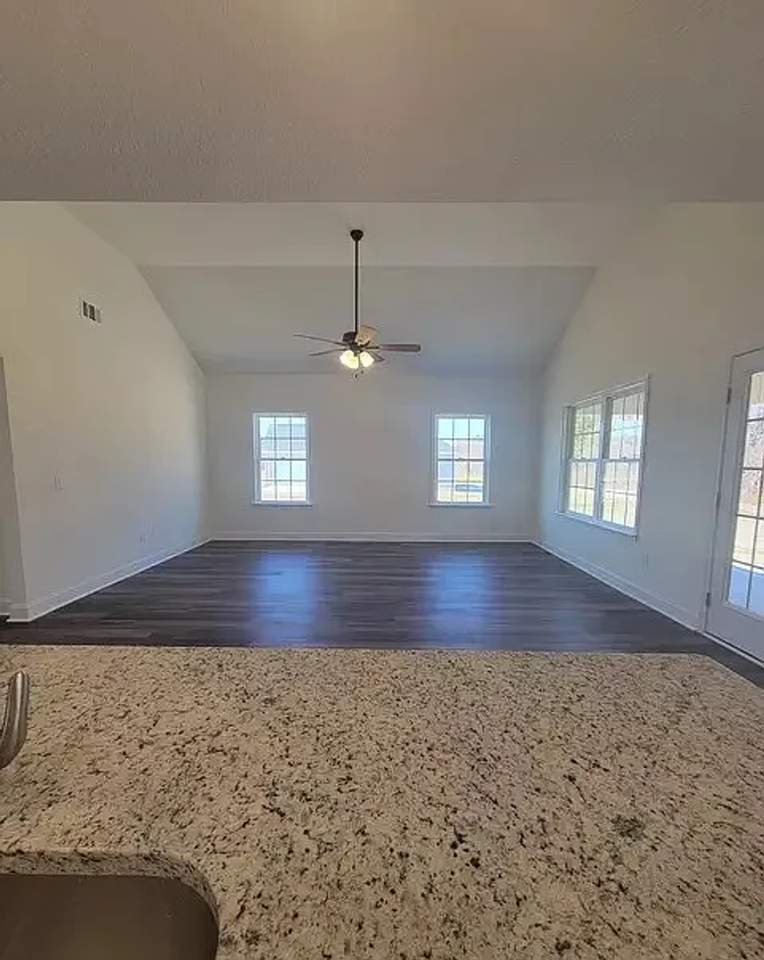 109 Enclave Ct - Photo 7 of 18