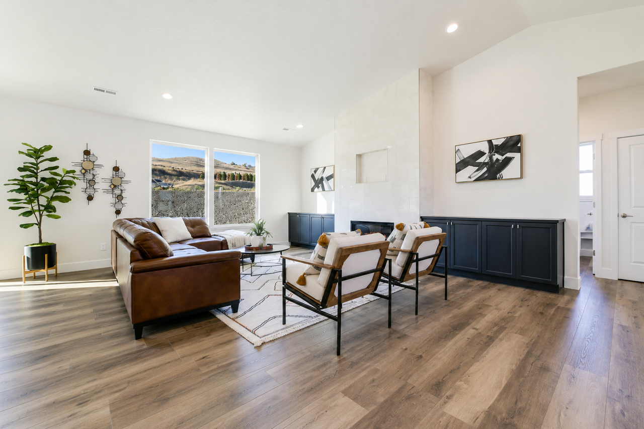 220 Tiber St - Photo 6 of 20