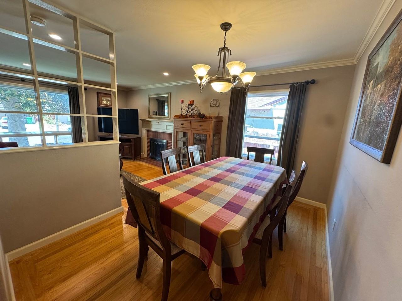 1443 Beacon Ave - Photo 2 of 29