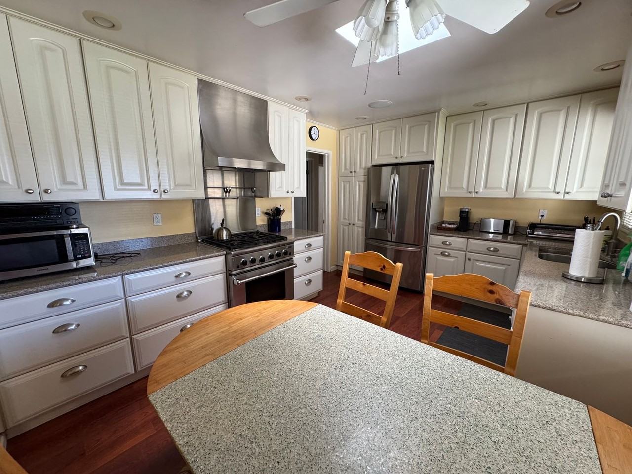 1443 Beacon Ave - Photo 7 of 29