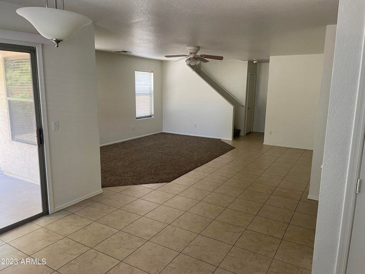 6152 S Sharon Ct - Photo 2 of 10