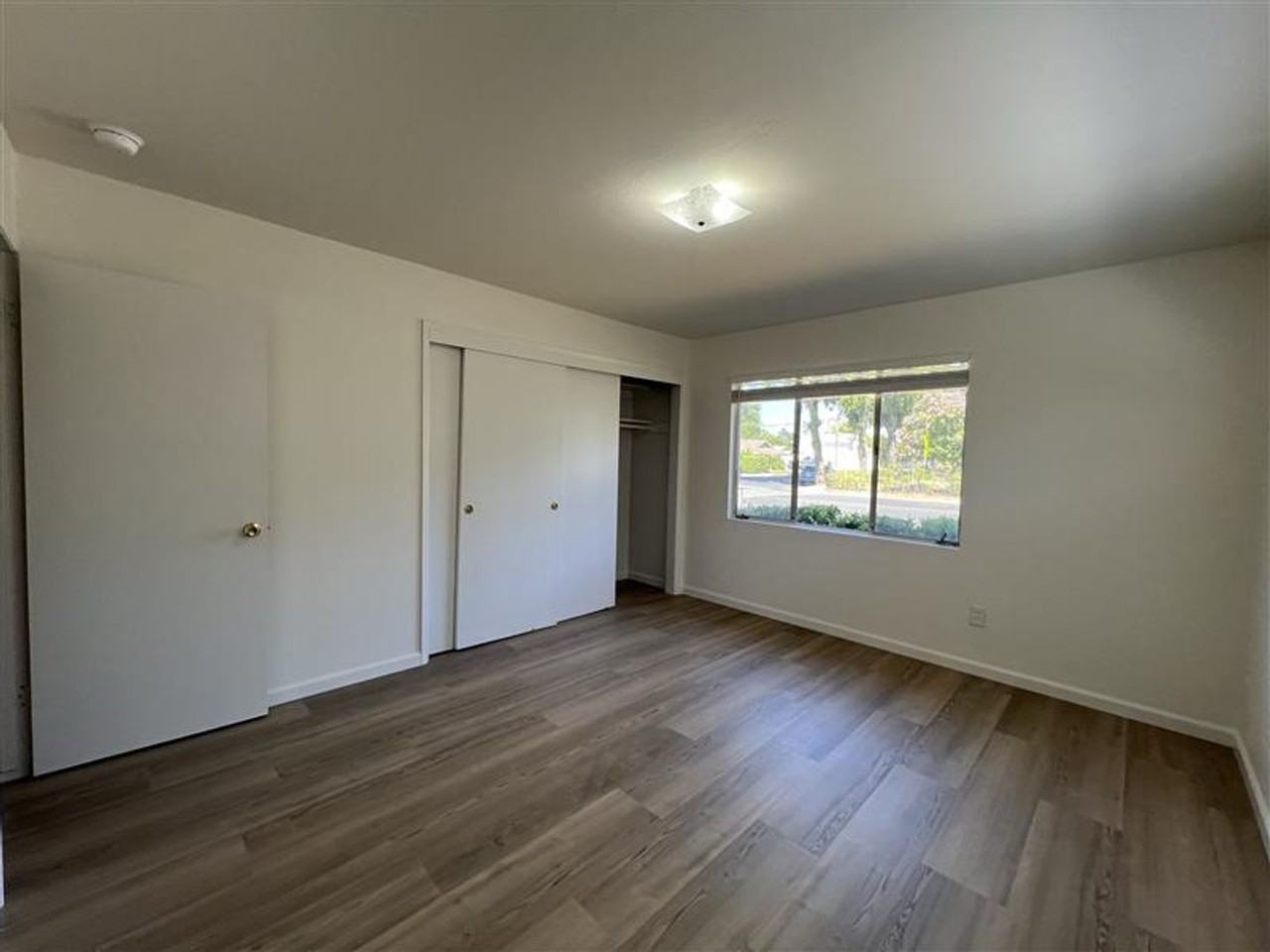 715 Natoma St - Photo 5 of 10