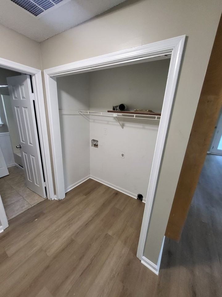 2433 Pleasure House Rd - Photo 3 of 8