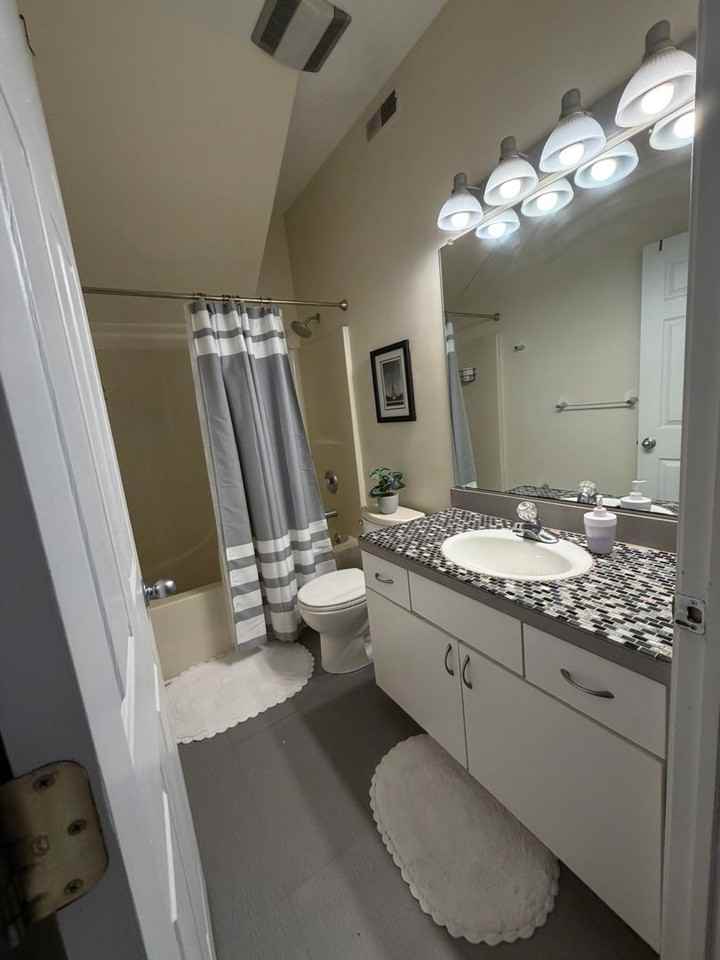 101 W Liberty St #310 - Photo 3 of 18
