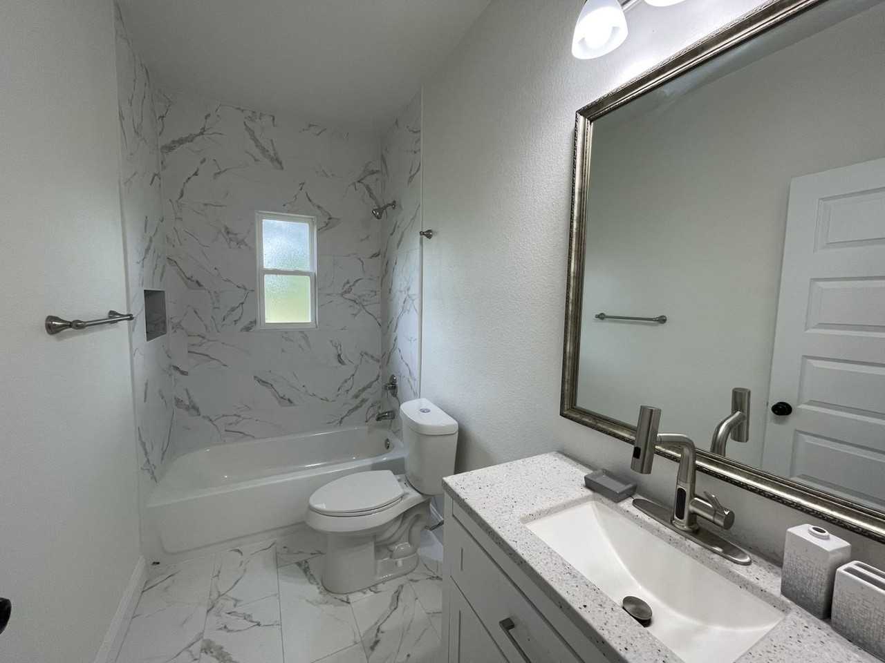1302 E Humbolt St ##St - Photo 7 of 9