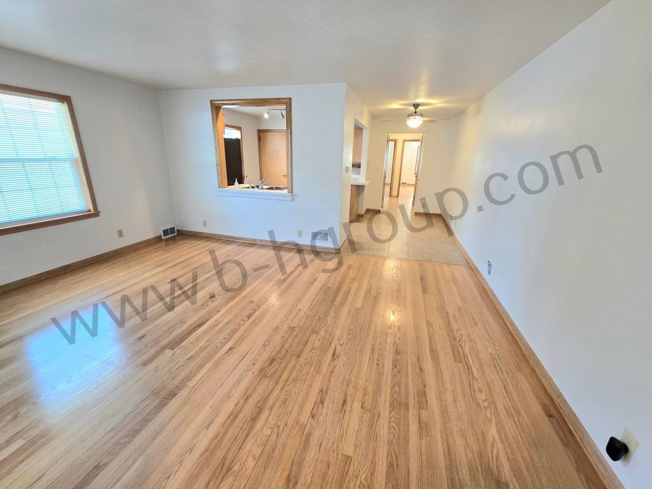 7833 39th Ave - Photo 7 of 50