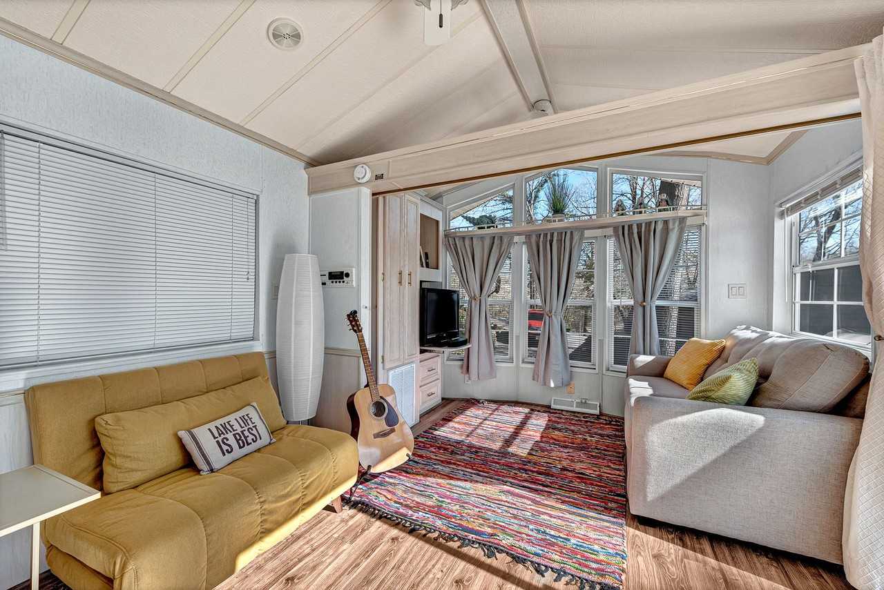 14023 Canal St - Photo 6 of 22