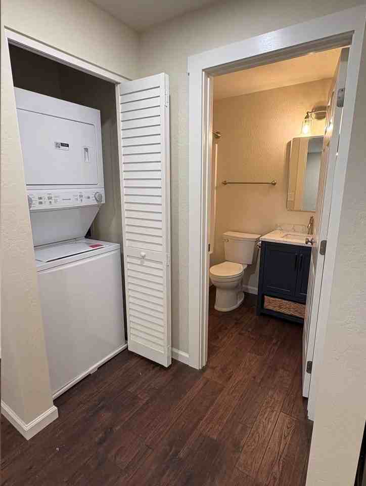 613 St Thomas Lane - Photo 3 of 23