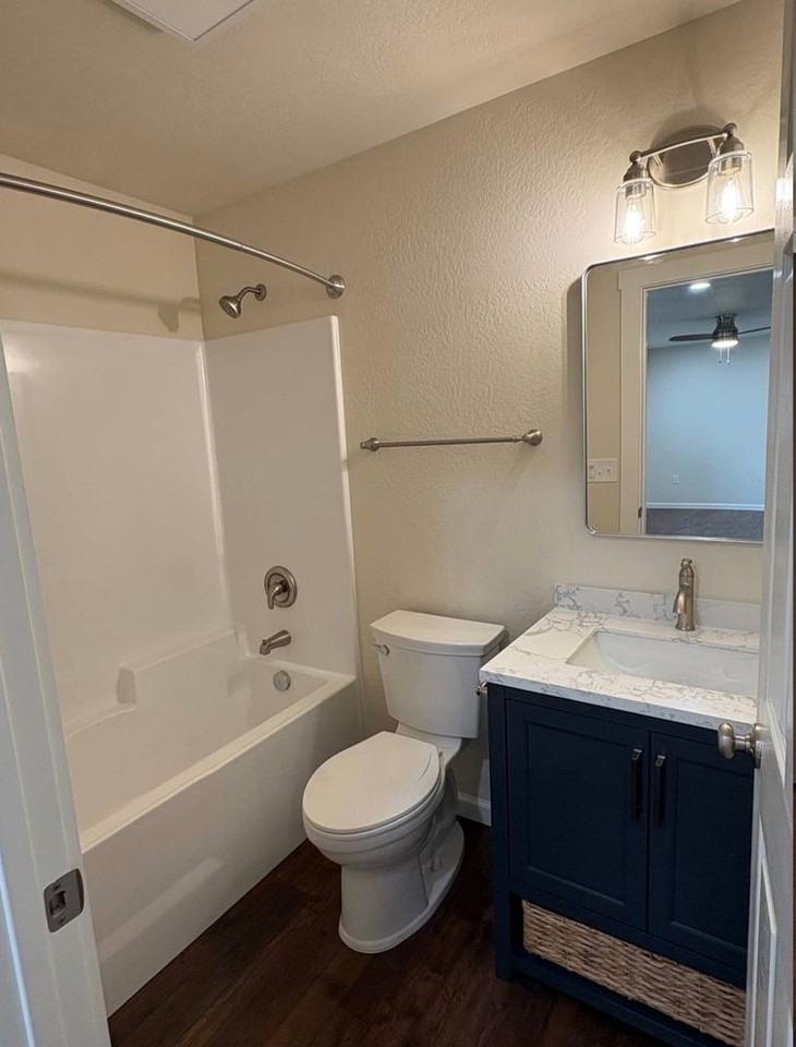 613 St Thomas Lane - Photo 4 of 23