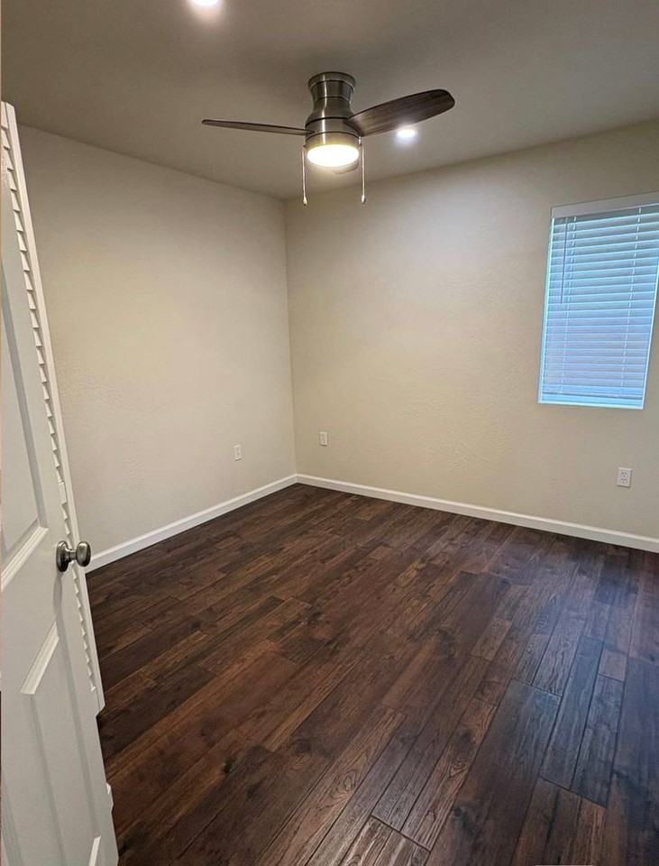 613 St Thomas Lane - Photo 7 of 23