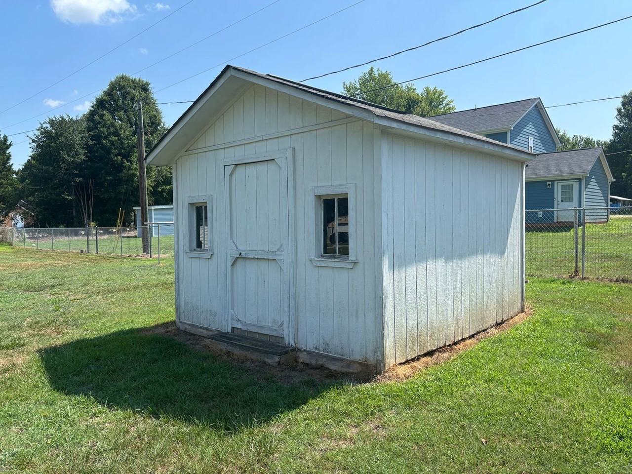 150 Draper Ln - Photo 6 of 10